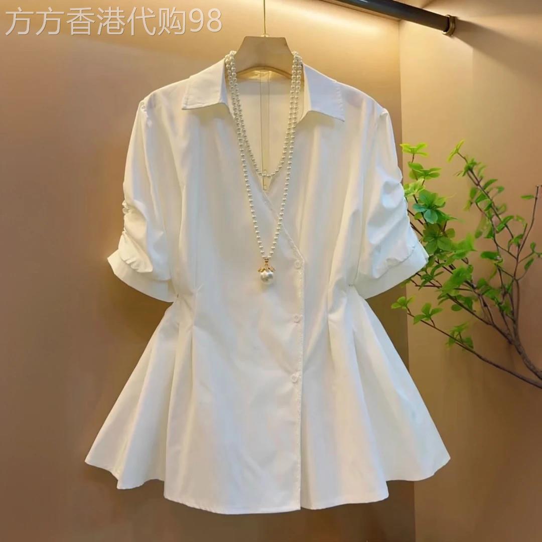 白色收腰衬衫女夏季2026新款设计感V领泡泡袖上衣荷叶边裙摆衬衫