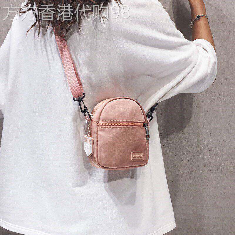 新加坡女包2026新款时尚韩版小方包学生百搭手机包休闲质感斜挎包