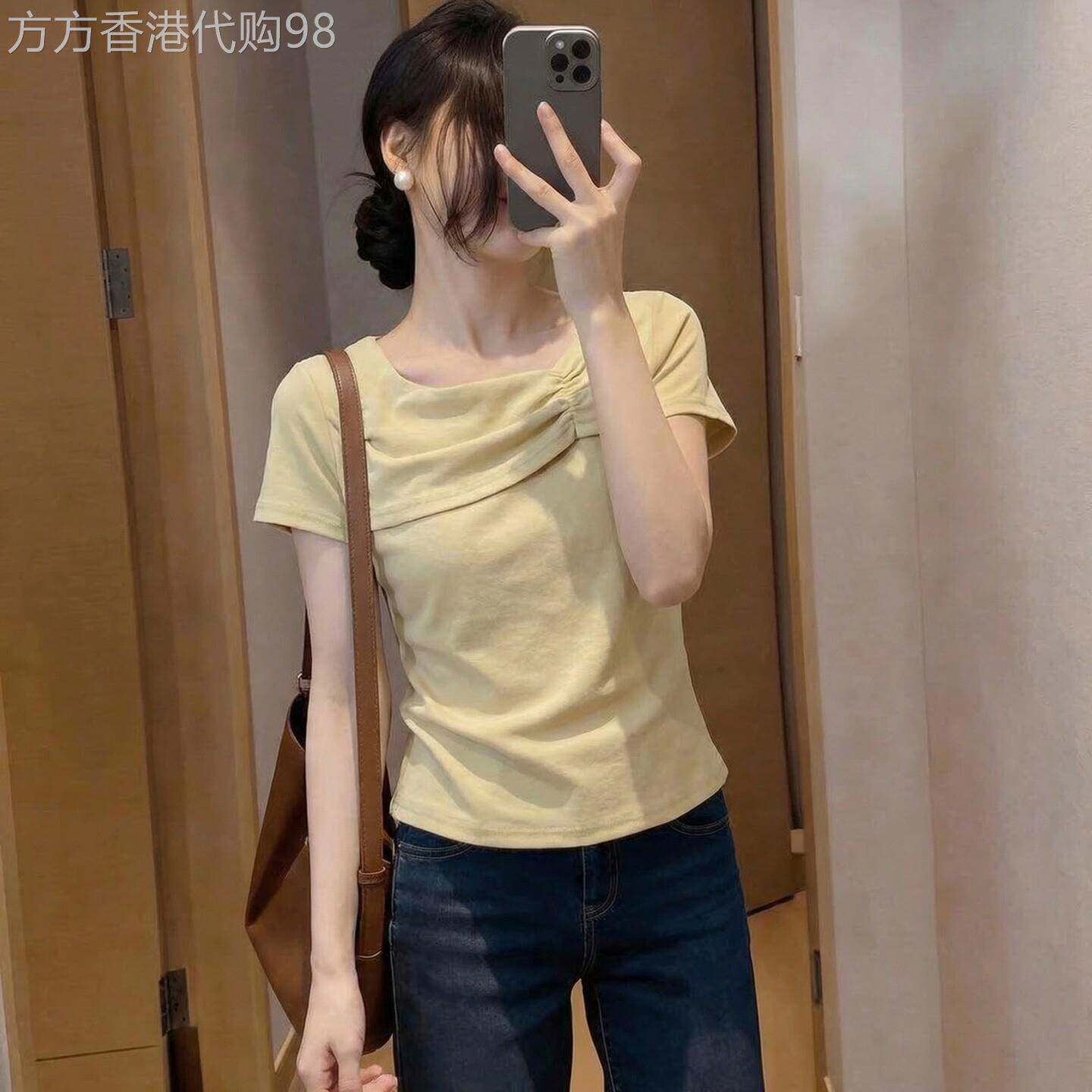 浅黄色正肩短袖T恤女夏季2026新款设计感不规则显瘦独特大尺码上