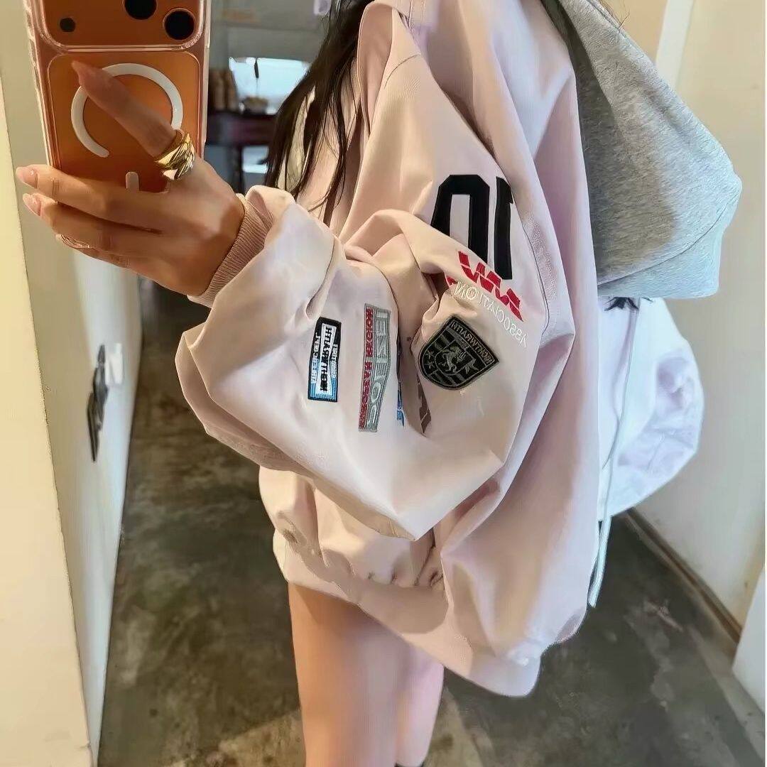 欧货字母刺绣连帽棒球服