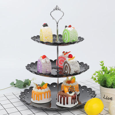 FruitplateThreelayercake