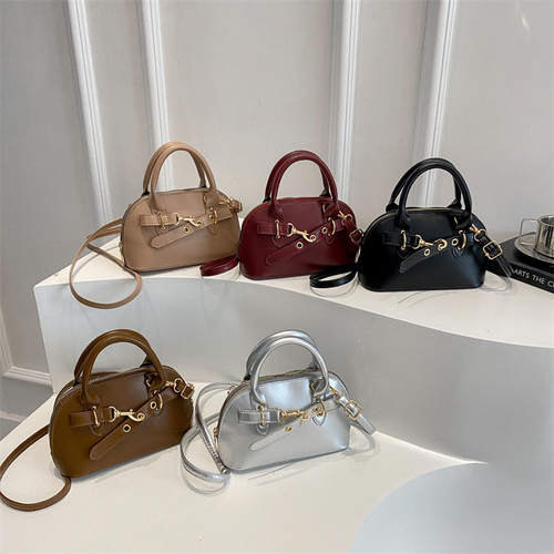 Koreanretrotrendshellbag