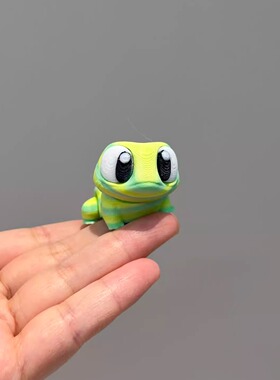 可爱萌物守宫蛙桌面摆件关节可动