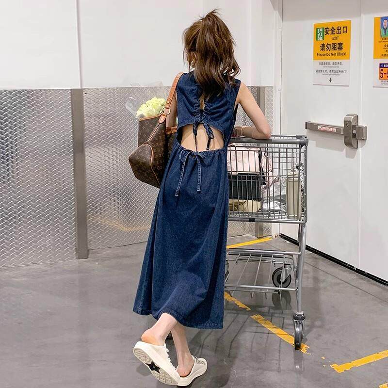 抽绳露背牛仔连衣裙女夏季新款镂空设计感减龄时尚收腰显瘦背心裙