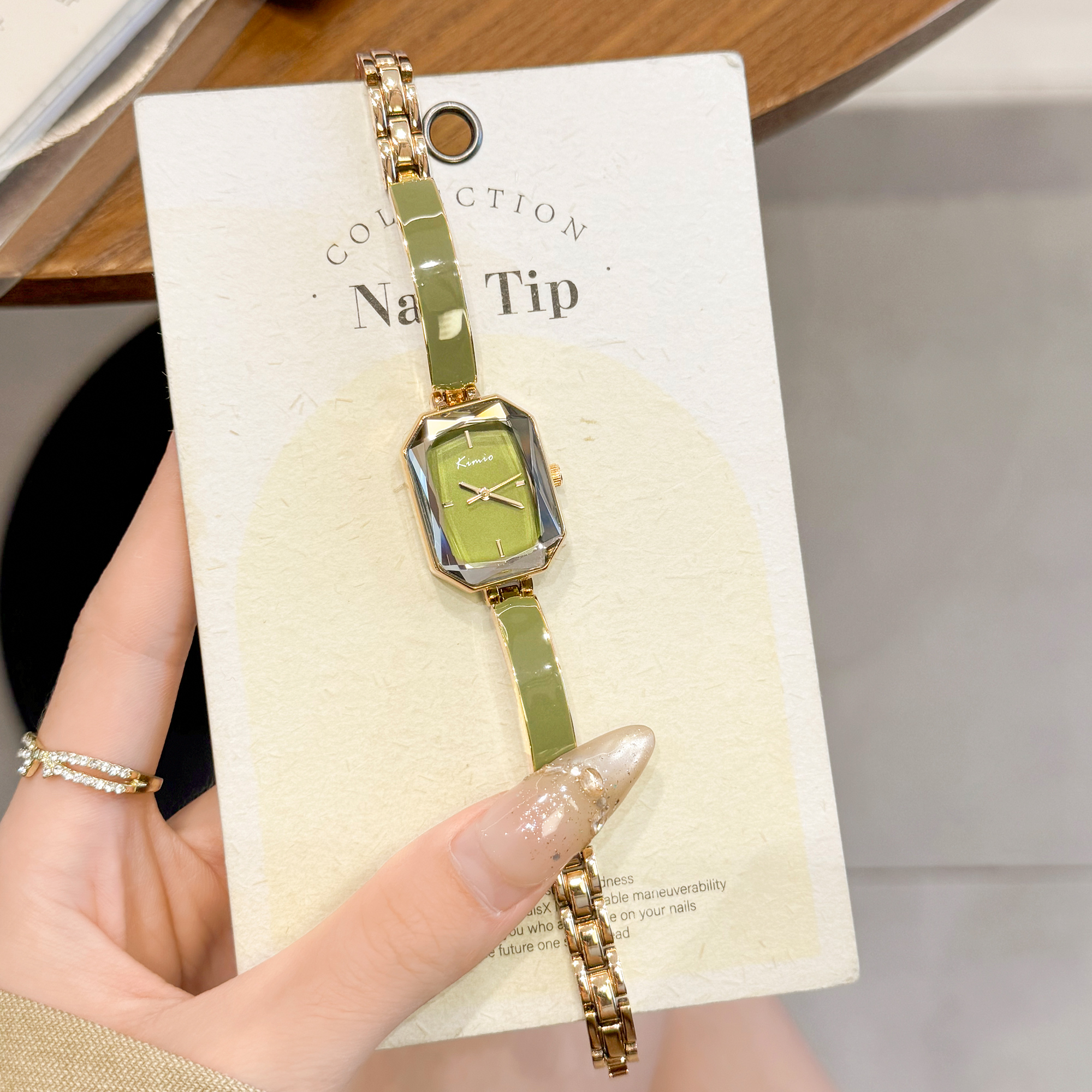 金米欧半手镯式手链表女士手表