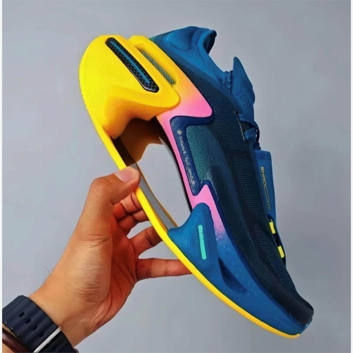 大绝影3代儿童碳板跑步鞋