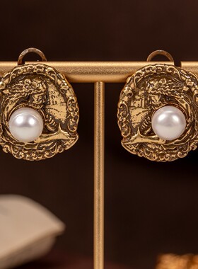 中古vintage浮雕人像镶珍珠耳钉复古百搭风馒头淡水珍珠中古耳钉