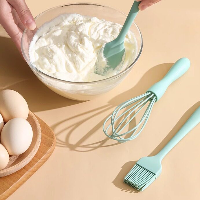 日本食品级硅胶烘焙工具套装耐高温刮刀油刷打蛋器厨房三件套