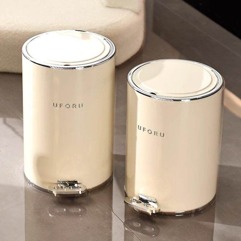 日本垃圾桶家用客厅轻奢高档2026新款高颜值卧室奶油风带盖子踩踏