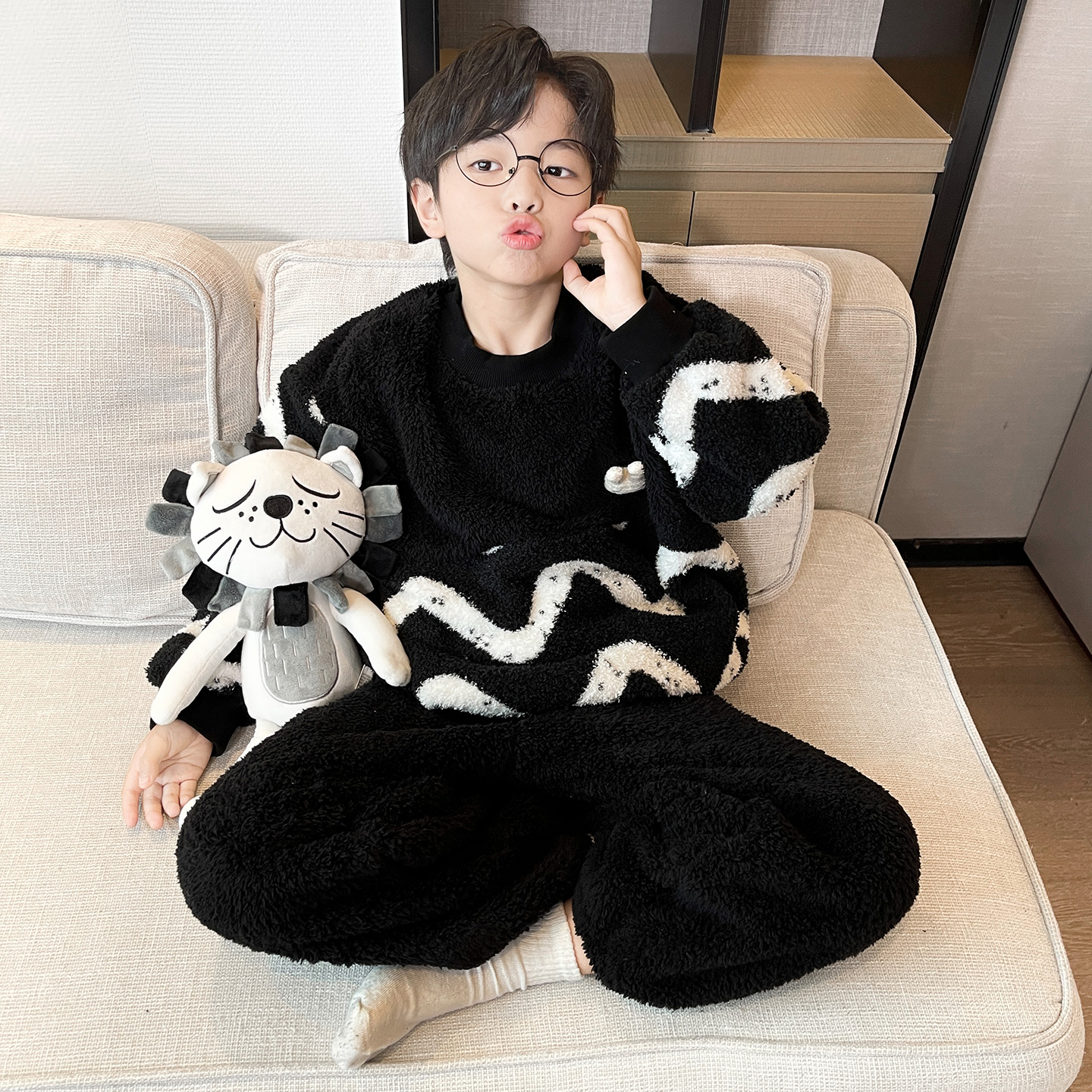 男童秋冬款珊瑚绒睡衣套装