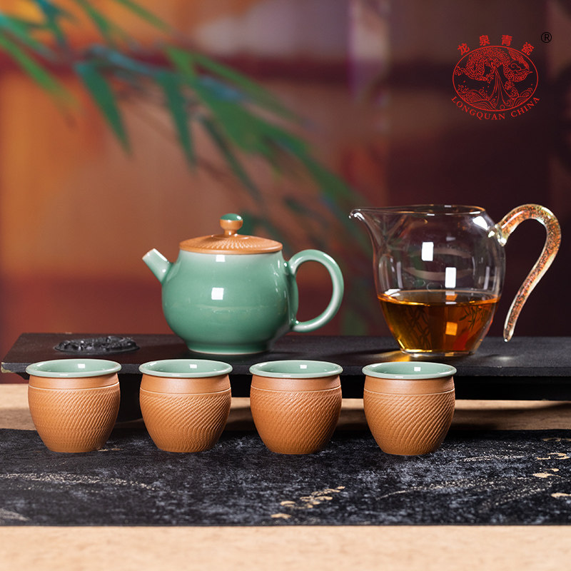 龙泉青瓷便携式功夫旅行茶杯家用茶具套装户外跳刀一壶四杯泡茶壶