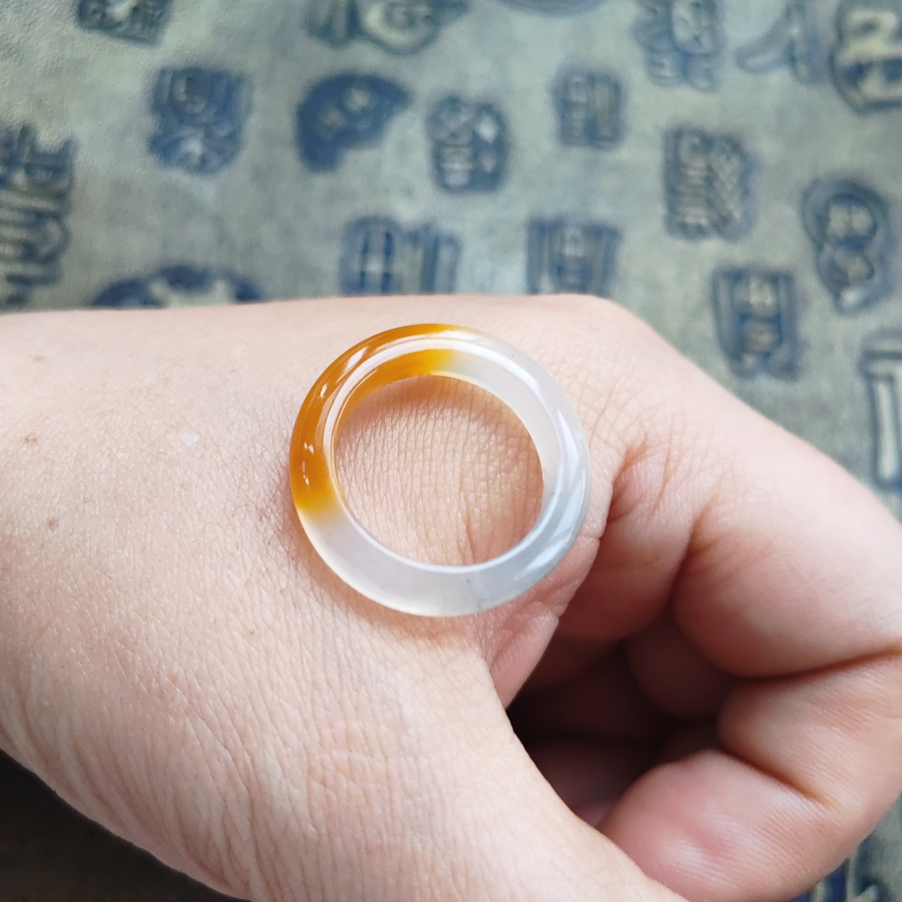 卡18宽5厚4一口糖玉戒圈A货纯天然玉石官方正品黄龙玉戒指39号