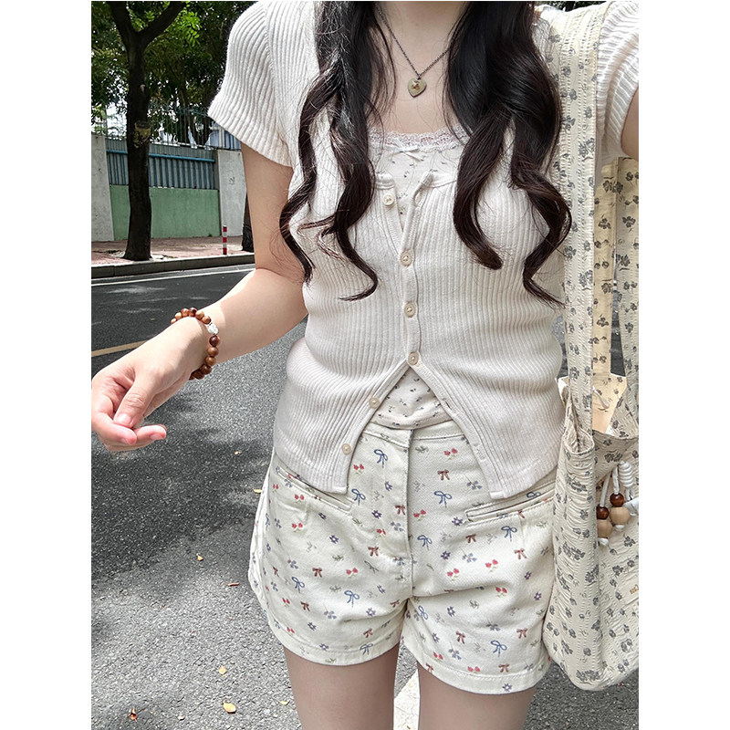 美式复古白色猫咪碎花印花牛仔裤女冬季时尚修身显瘦直筒短裤子潮,女装/女士精品,牛仔裤,淘宝优惠券,粉丝福利购,淘宝优惠卷