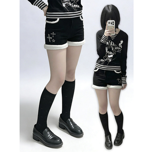 美式复古蓝色毛绒牛仔短裤冬外穿好看毛茸茸热裤女士修身毛边裤子