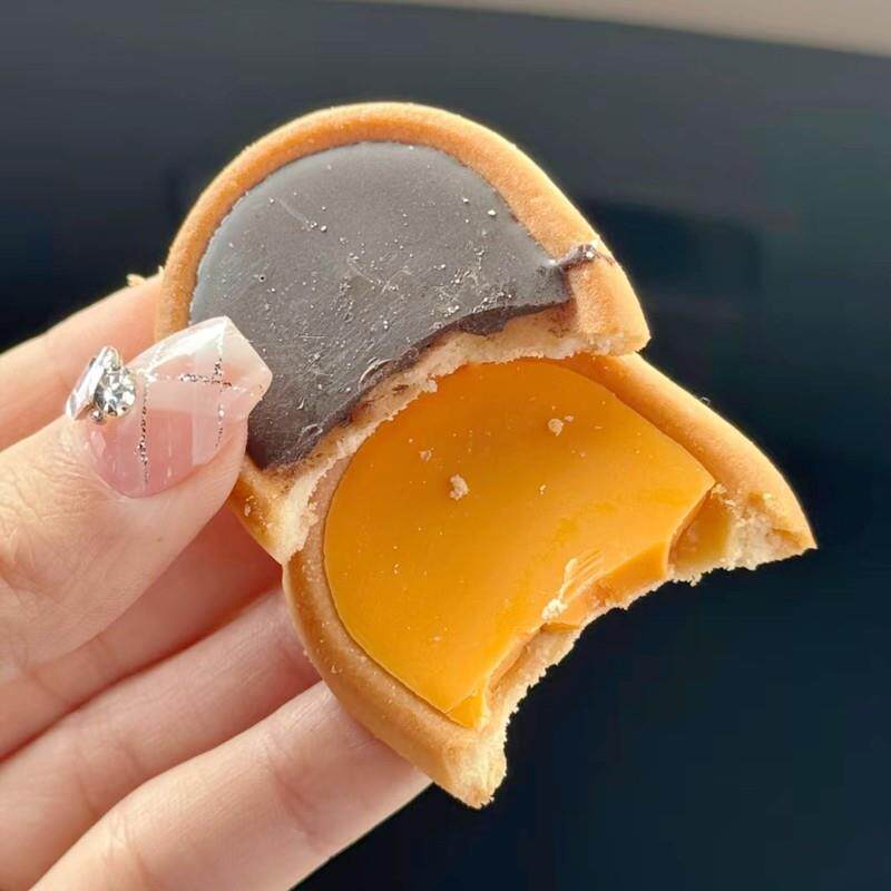 -C2软心挞夹心饼干芝士黑巧克力味健康小吃网红下午茶办公休闲零