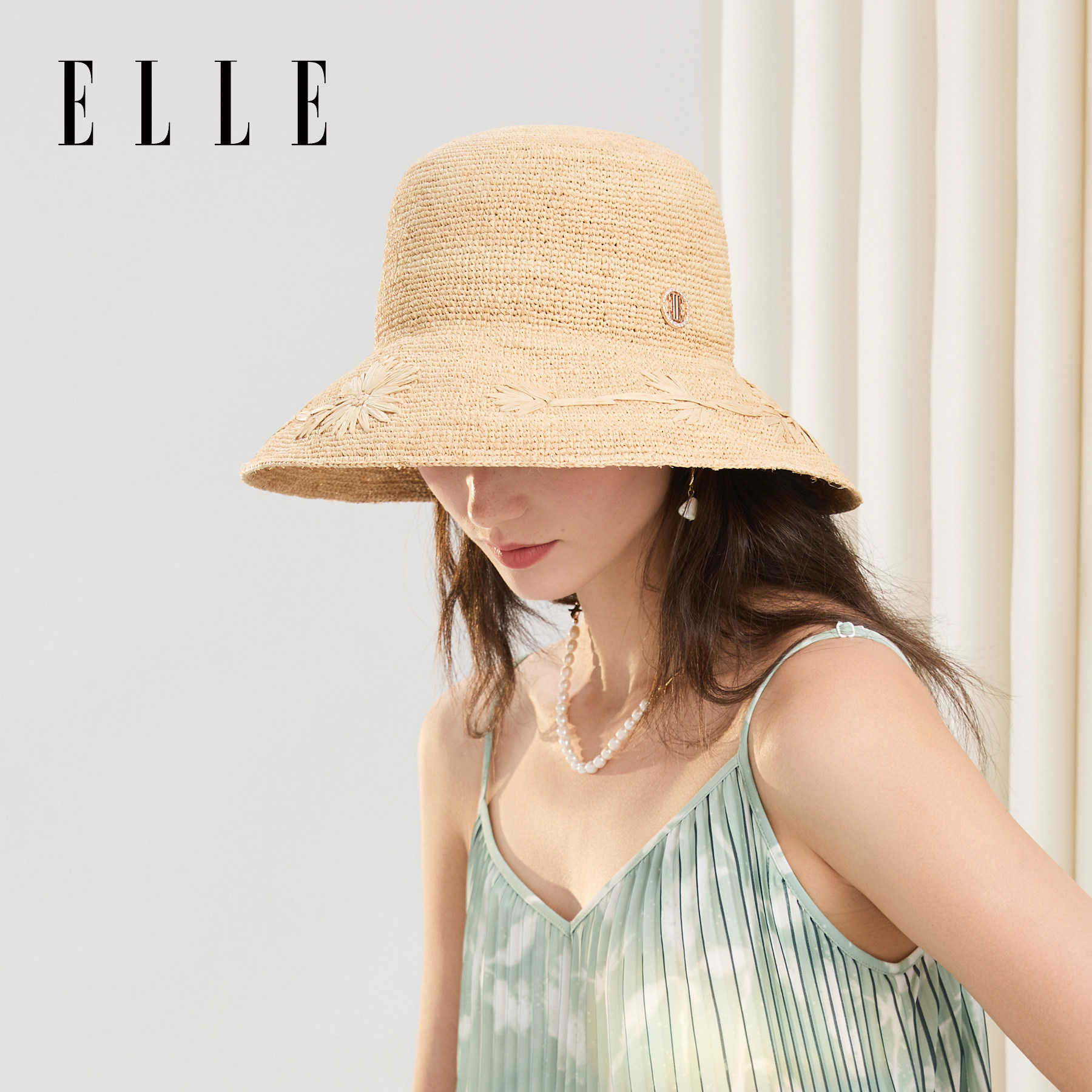ELLE拉菲草帽女士户外大帽檐海边沙滩田园风法式花卉钩编遮阳帽子