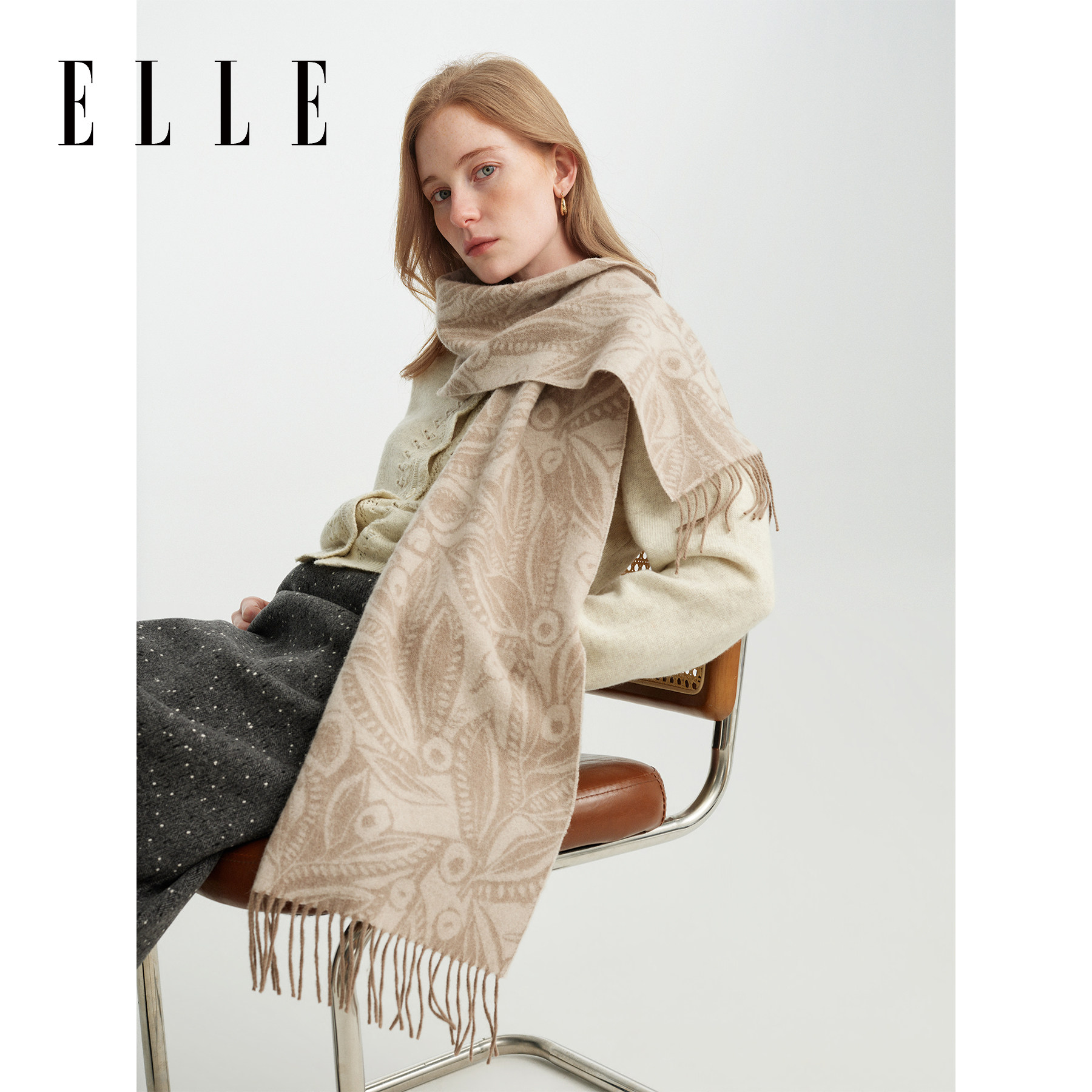 ELLE100%绵羊毛花卉提花围巾女士保暖节日送礼礼盒装时尚百搭围脖