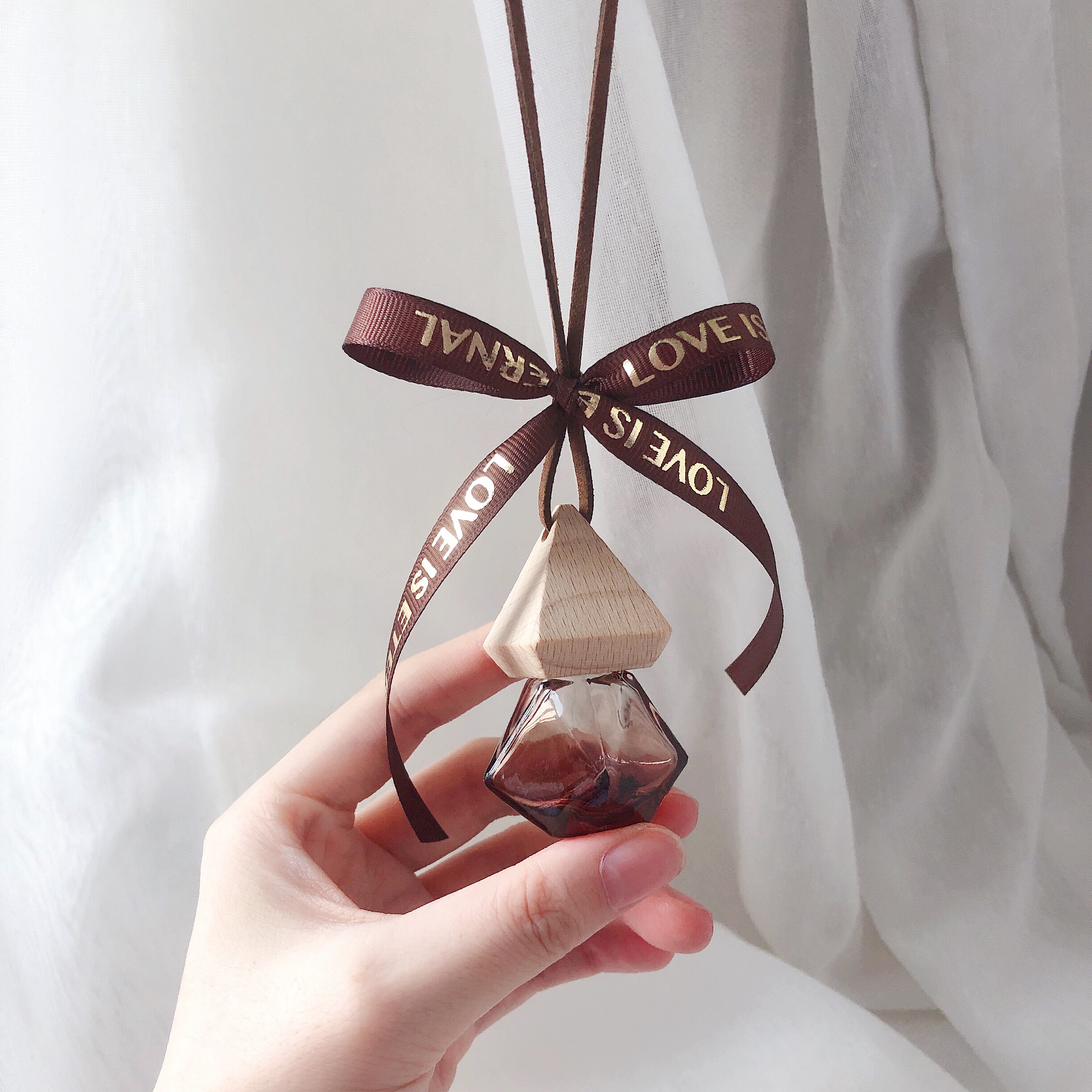 奔驰宝马奥迪车载香薰汽车挂件