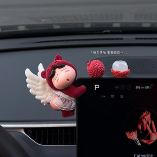 蜡笔小新中控台摆件可爱天使红色卡通车载装饰事事顺荔汽车装饰品