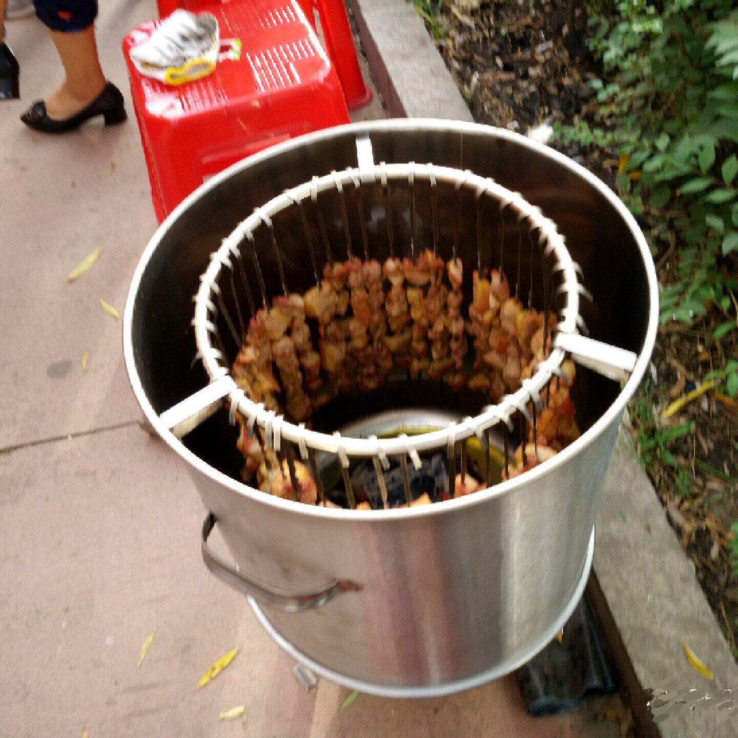 户外木炭烧烤炉 家用烤羊肉串烤炉 吊炉烤肉不易生锈设计