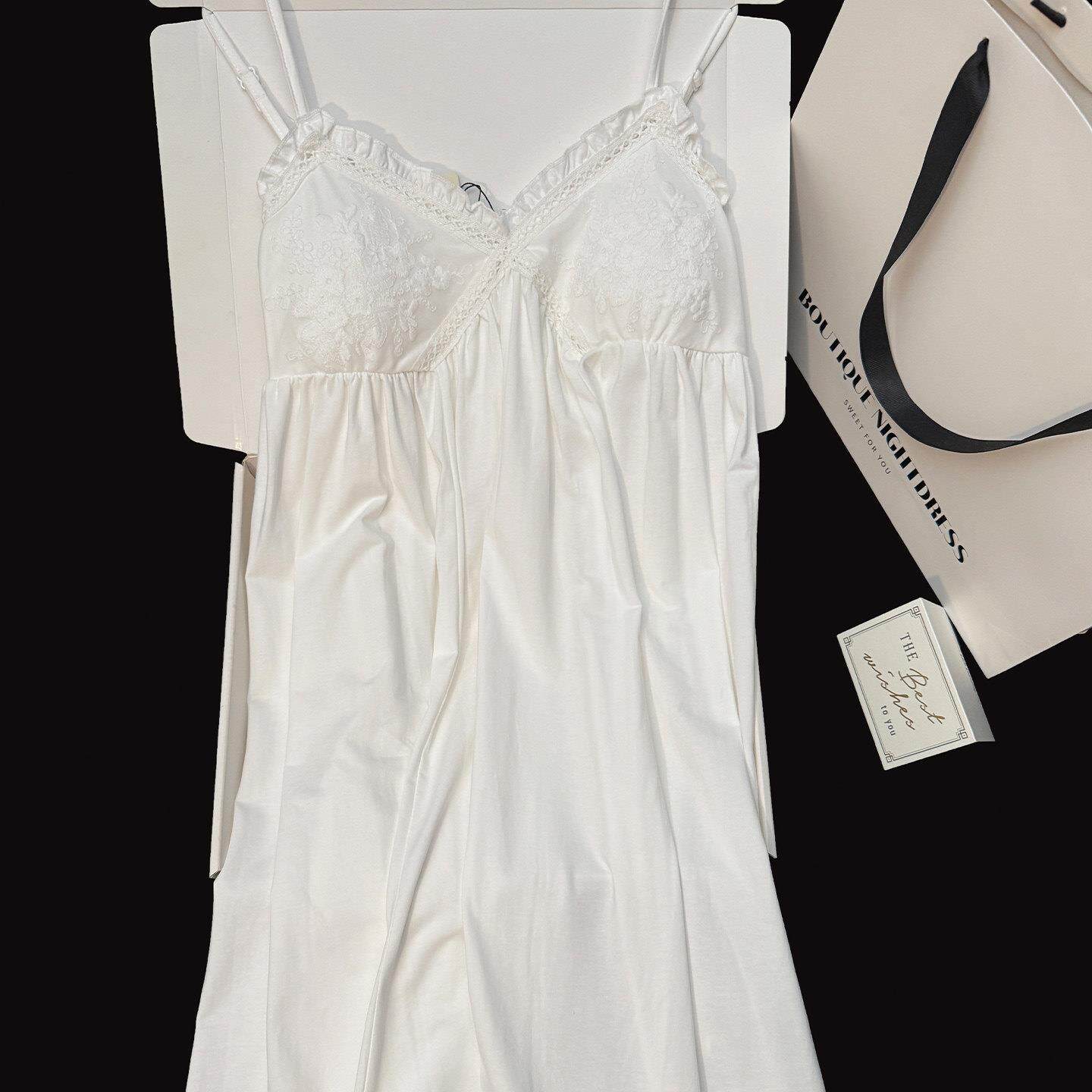 带胸垫法式公主风吊带短款纯棉睡裙女夏纯白色小个子蕾丝绣花睡衣