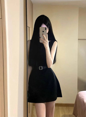E28法式纯欲黑色无袖背心连衣裙女小个子高级感收腰显瘦气质