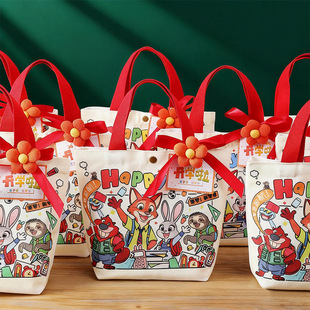 开学仪式感小礼物幼儿园全班小学入学礼品袋疯狂动物城生日伴手礼