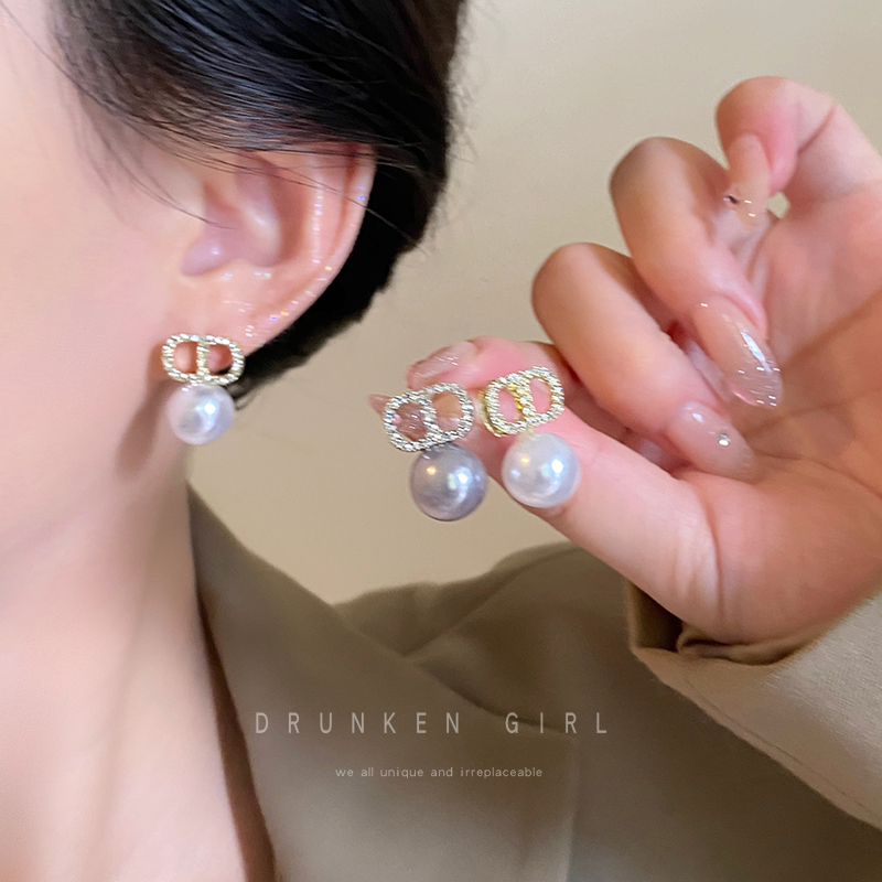 甜贵公主~CD灰色珍珠耳钉