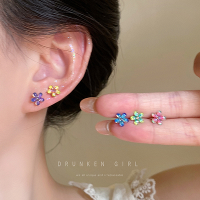 多巴胺小花花朵耳骨钉耳饰