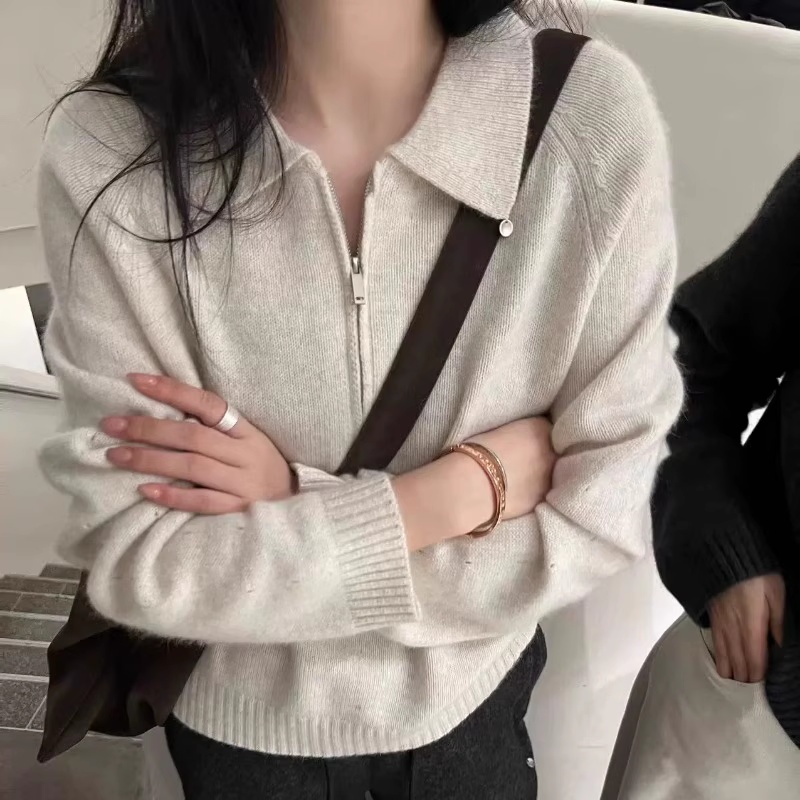 欧货时尚POLO领山羊绒衫