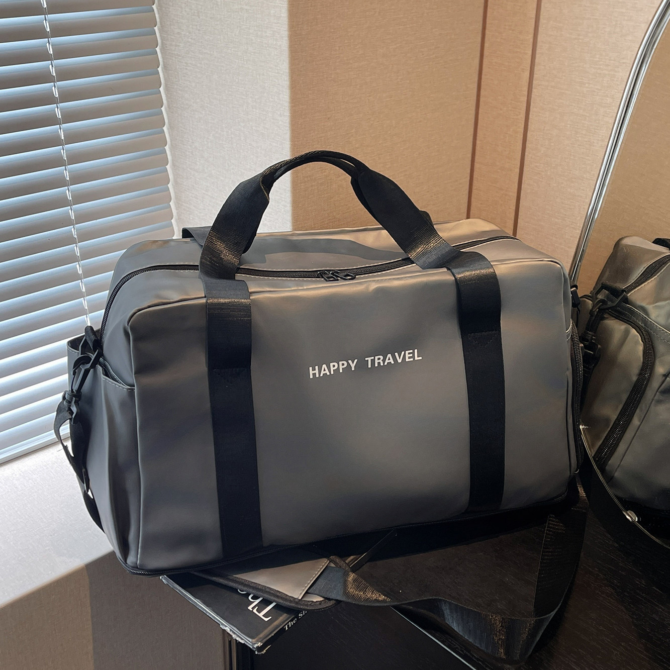 大容量时尚旅行包男女款手提单肩健身包便携出差登机行李袋收纳包,箱包皮具/热销女包/男包,旅行袋,淘宝优惠券,粉丝福利购,淘宝优惠卷