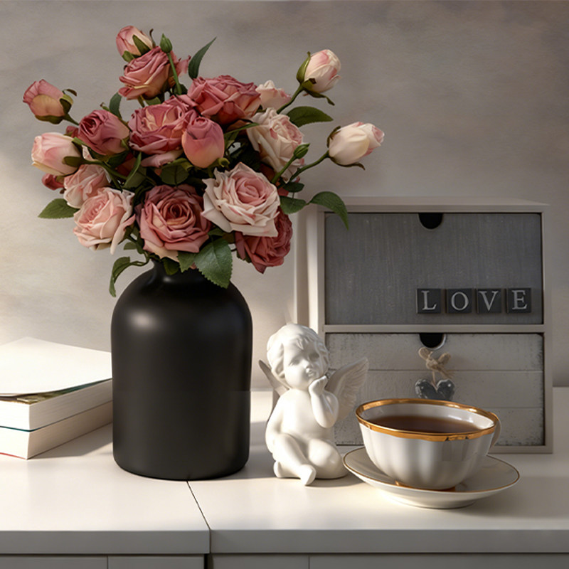 仿真玫瑰花束搭黑色哑光金属花瓶