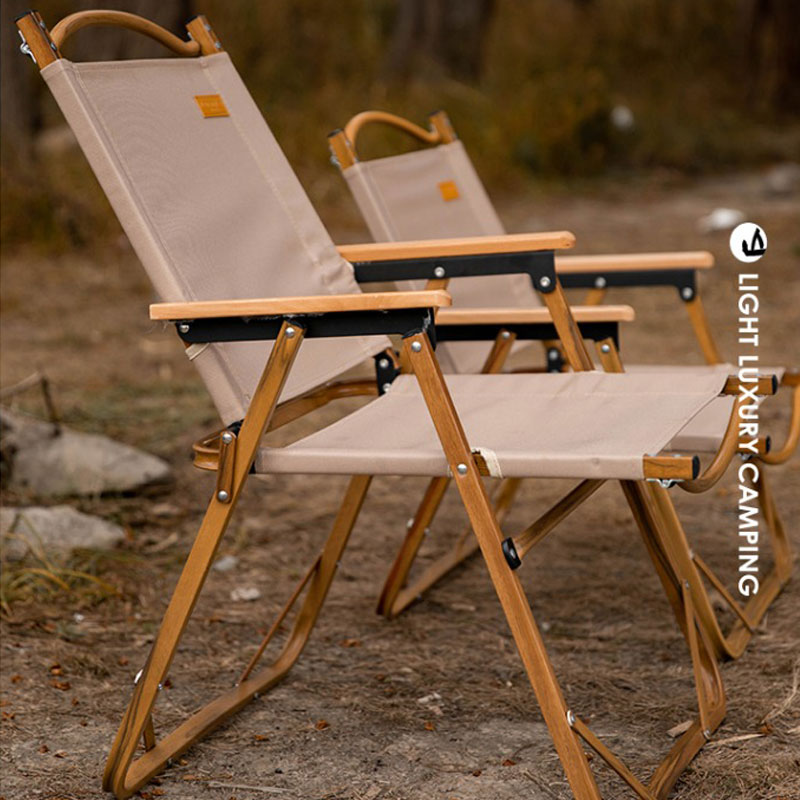 质量很好，坐感舒适，折叠椅