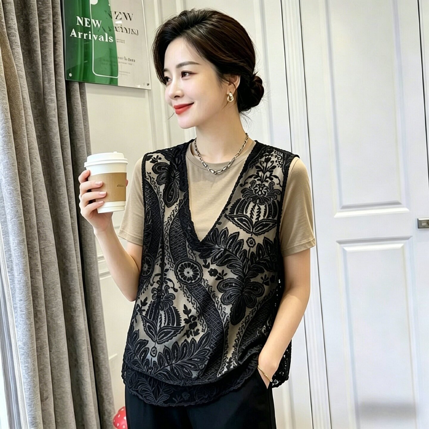 新中式植绒马甲蕾丝背心外搭夏季新款时尚百搭叠穿孕妇中年上衣女