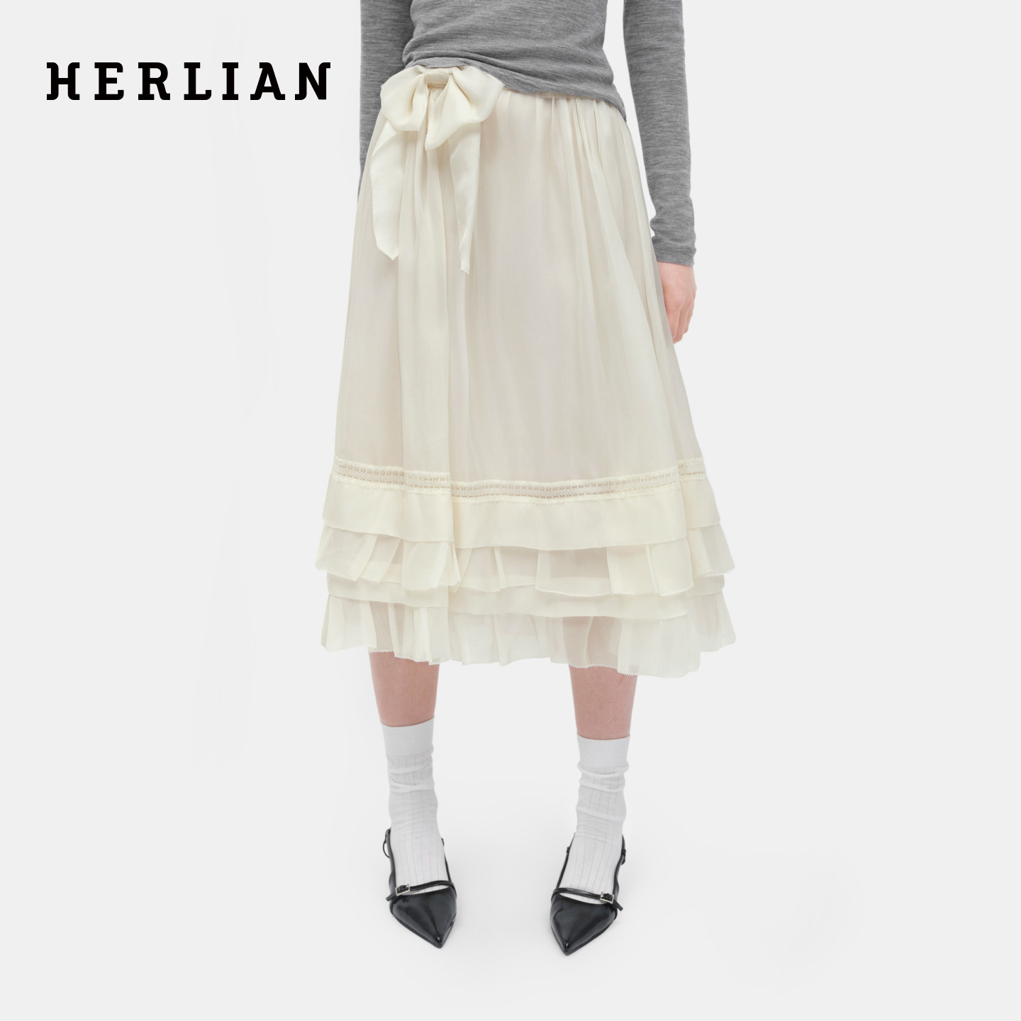 HERLIAN 2026年春季新品蝴蝶结装饰花边纱裙桑蚕丝A字荷叶半裙