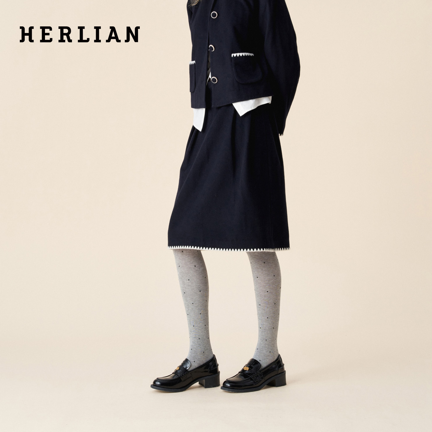 HERLIAN 2026年冬季新品复古千金气质风撞色滚边毛呢半身短裙羊毛