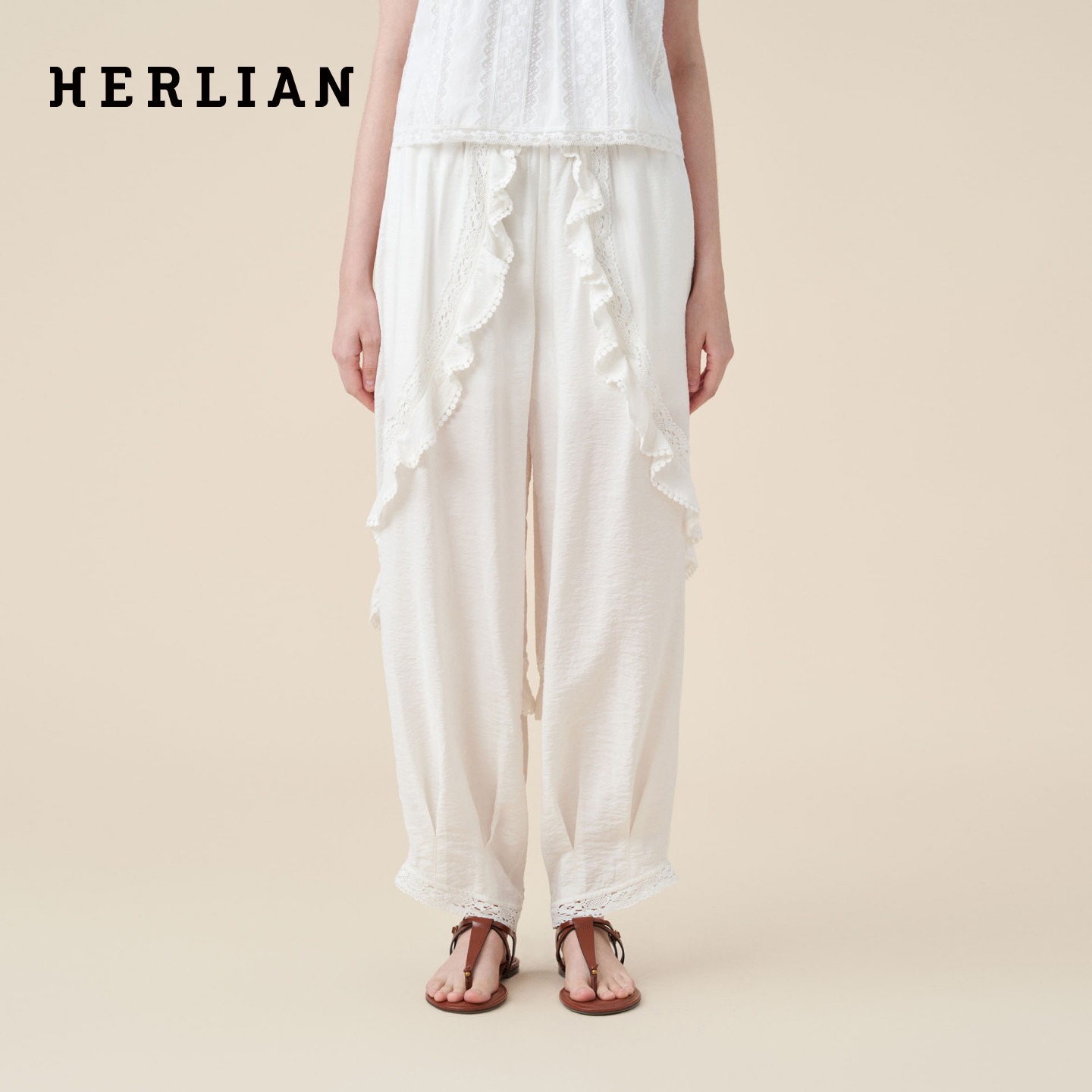 HERLIAN 2026年夏季新品度假系列蕾丝拼接束口宽松九分裤女灯笼裤