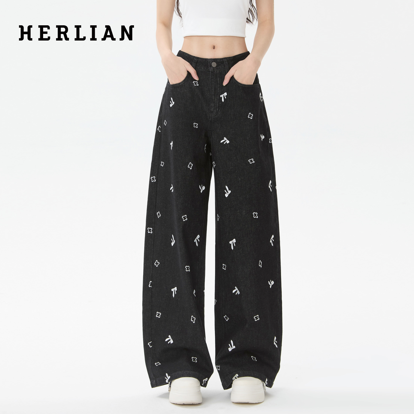 HERLIAN 2025秋冬新品刺绣直筒牛仔裤