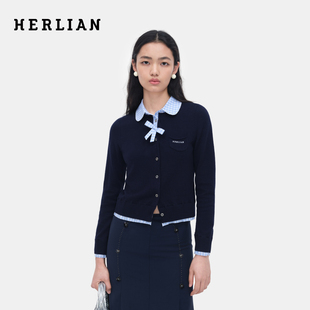 HERLIAN 2026年春季新品娃娃领撞色拼接女士长袖短款针织开衫上衣