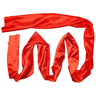 秧歌红绸带舞蹈绸子大红色的绸布彩带飘带剪裁红布腰鼓带跳舞彩带