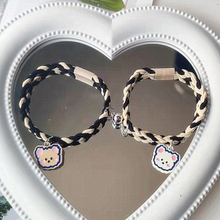 黑白双色维尼小熊编织情侣磁吸手链送男友头绳闺蜜相吸手绳小皮筋