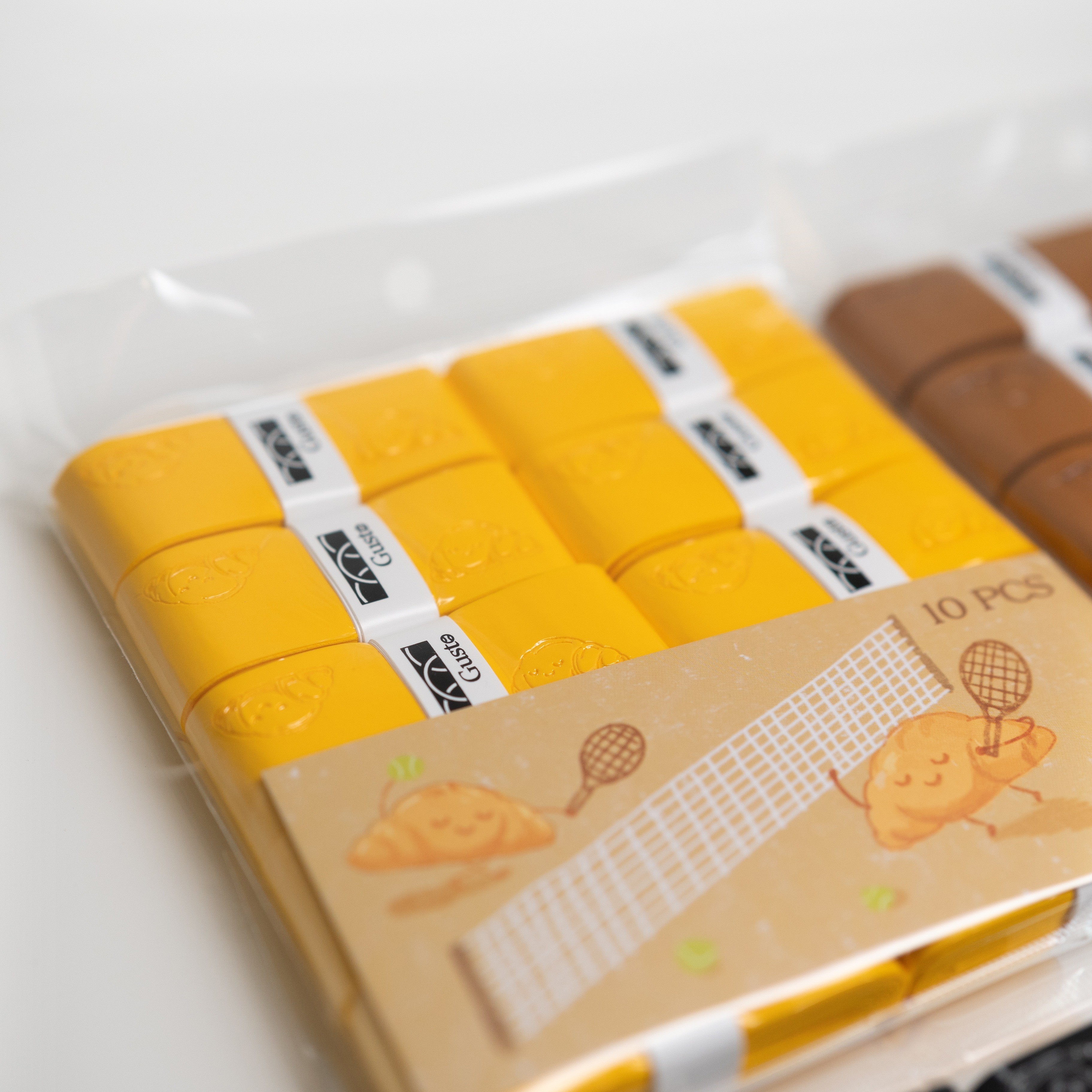 GUSTO 可爱牛m角包 (黏性)羽毛球网球拍手胶吸汗带匹克球拍防.