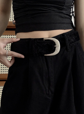 小众高级感黑色皮带女款配牛仔裤装饰亚文化裤带辣妹y2k毛绒腰带