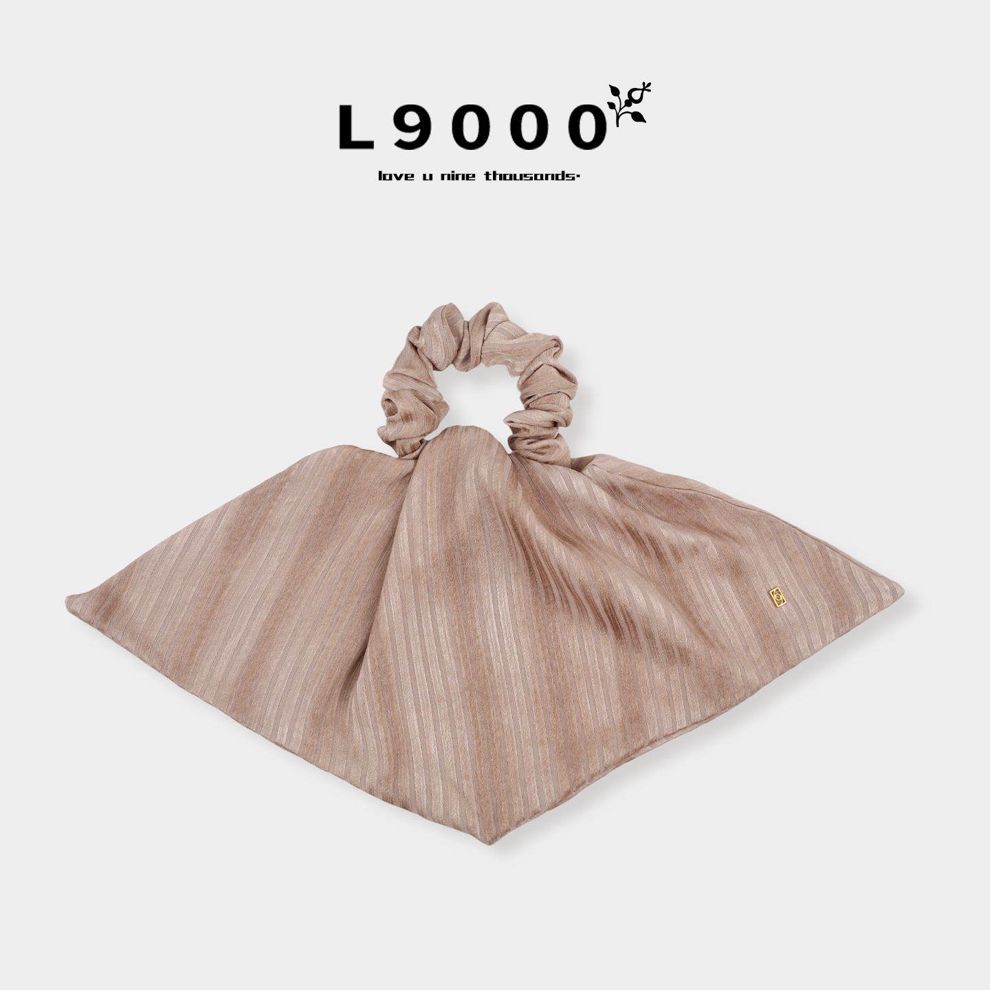 【一体式发饰与丝巾结合设计】