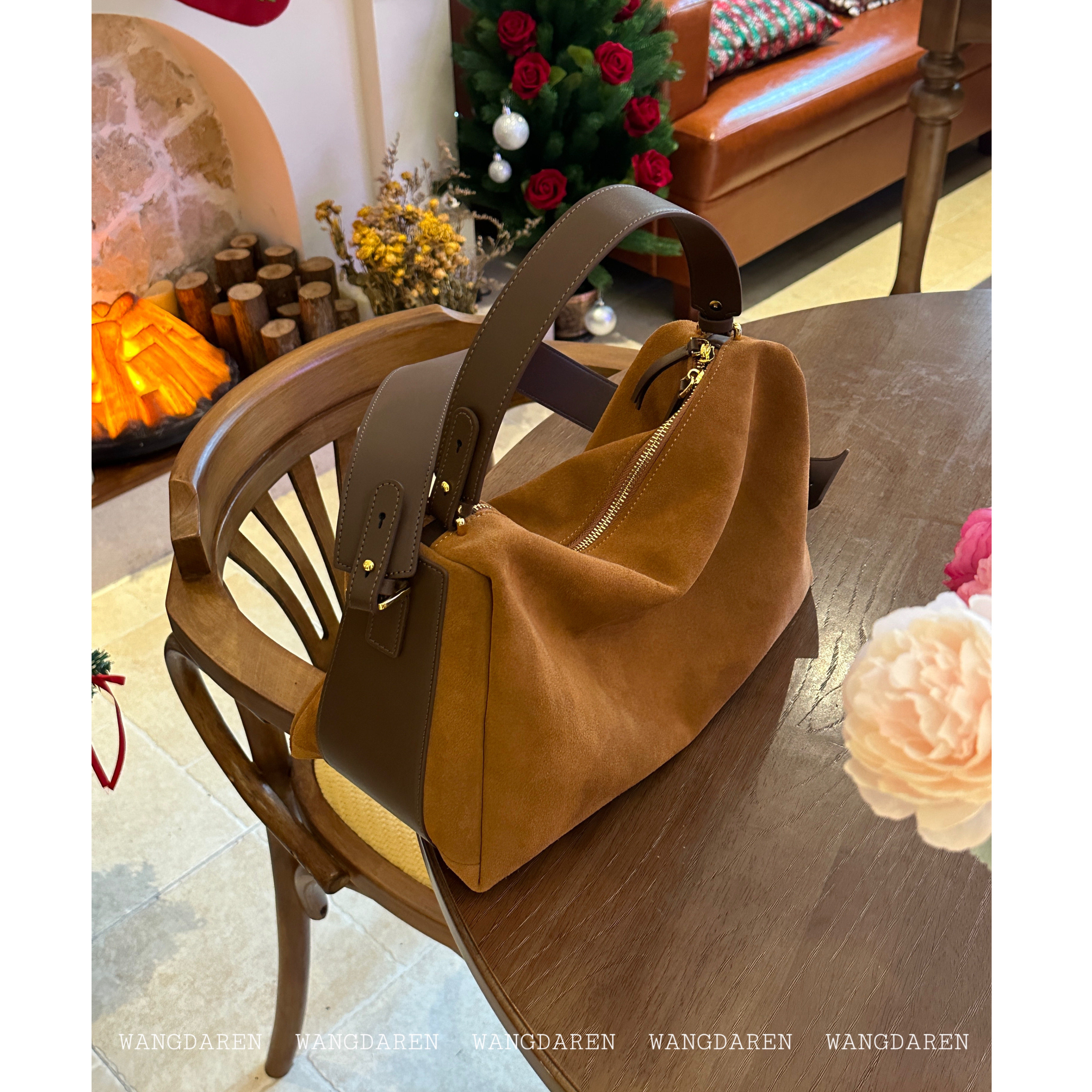 小牛皮植鞣磨砂皮枕头包美拉德复古托特包拼接波士顿包女简约高级,箱包皮具/热销女包/男包,通用款女包,淘宝优惠券,粉丝福利购,淘宝优惠卷