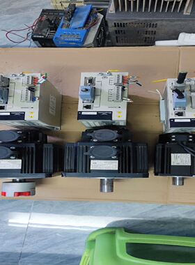 CA100-T4R5AP + CM105-130T4002