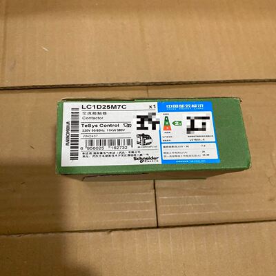 接触器，型号LC1D25M7C，实物图拍摄，，