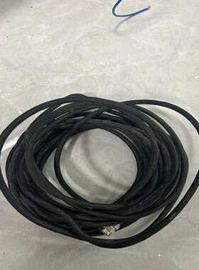 基恩士OP-87904传感器线缆，实物拍摄，黑色线身，两端金