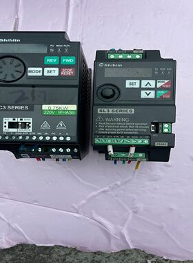 士林变频器SC3-021-0.75K，220V单相，0.75