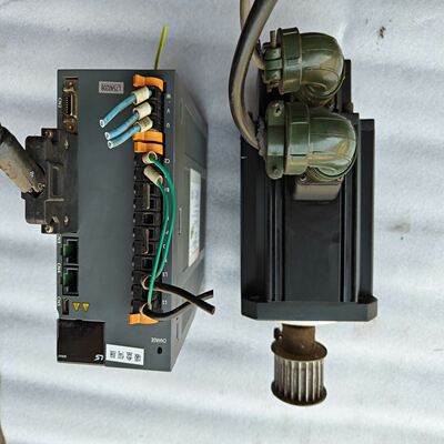 韩国LS伺服L7SA020B驱动器电机一套 拆机，功能